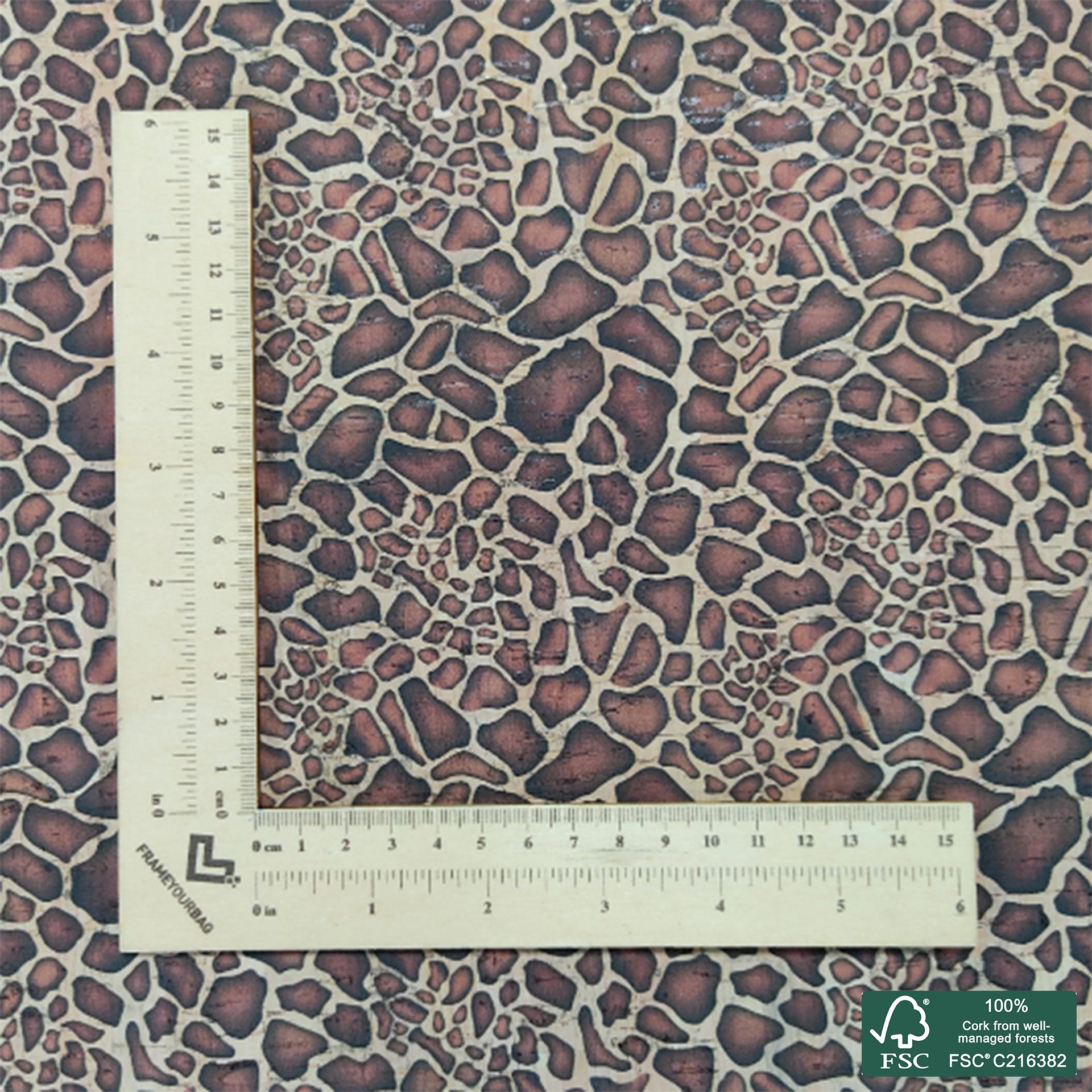 Giraffe printed pattern on natural cork fabric (92)