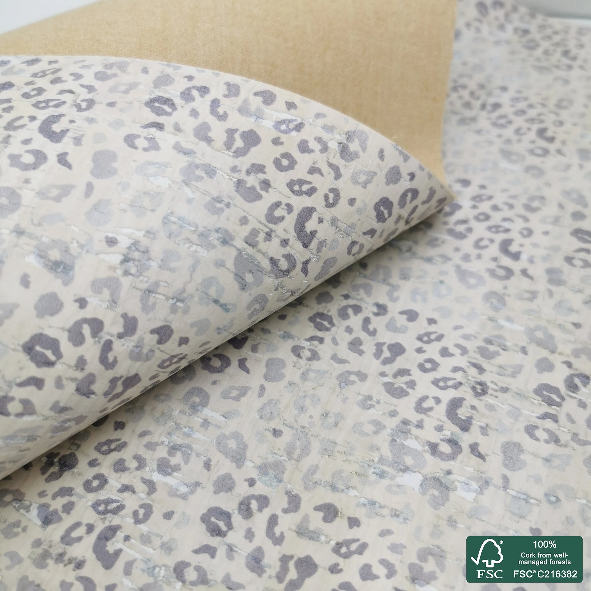 Leopard printed pattern on white cork fabric (163H)