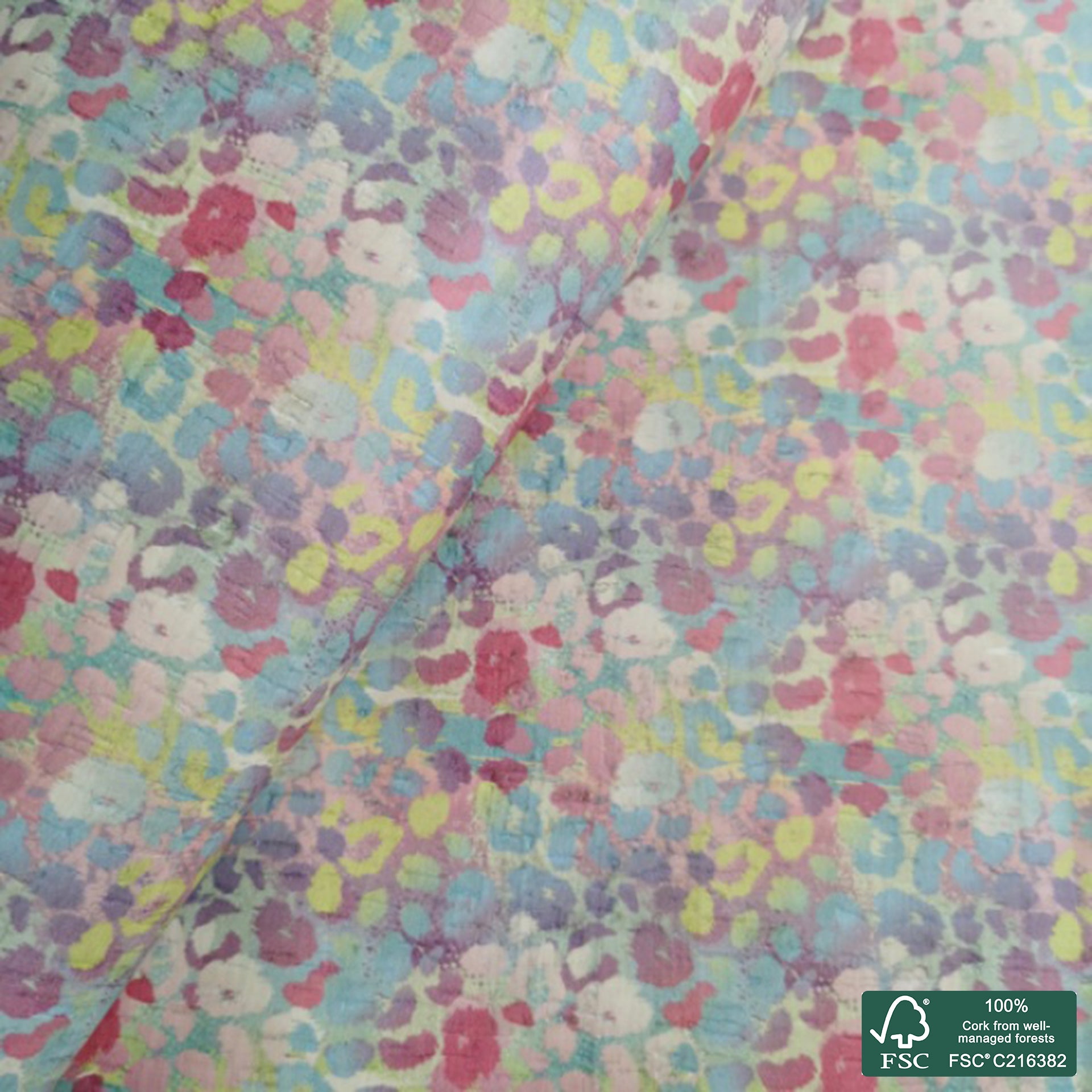 Leopard printed pattern on white cork fabric (175)