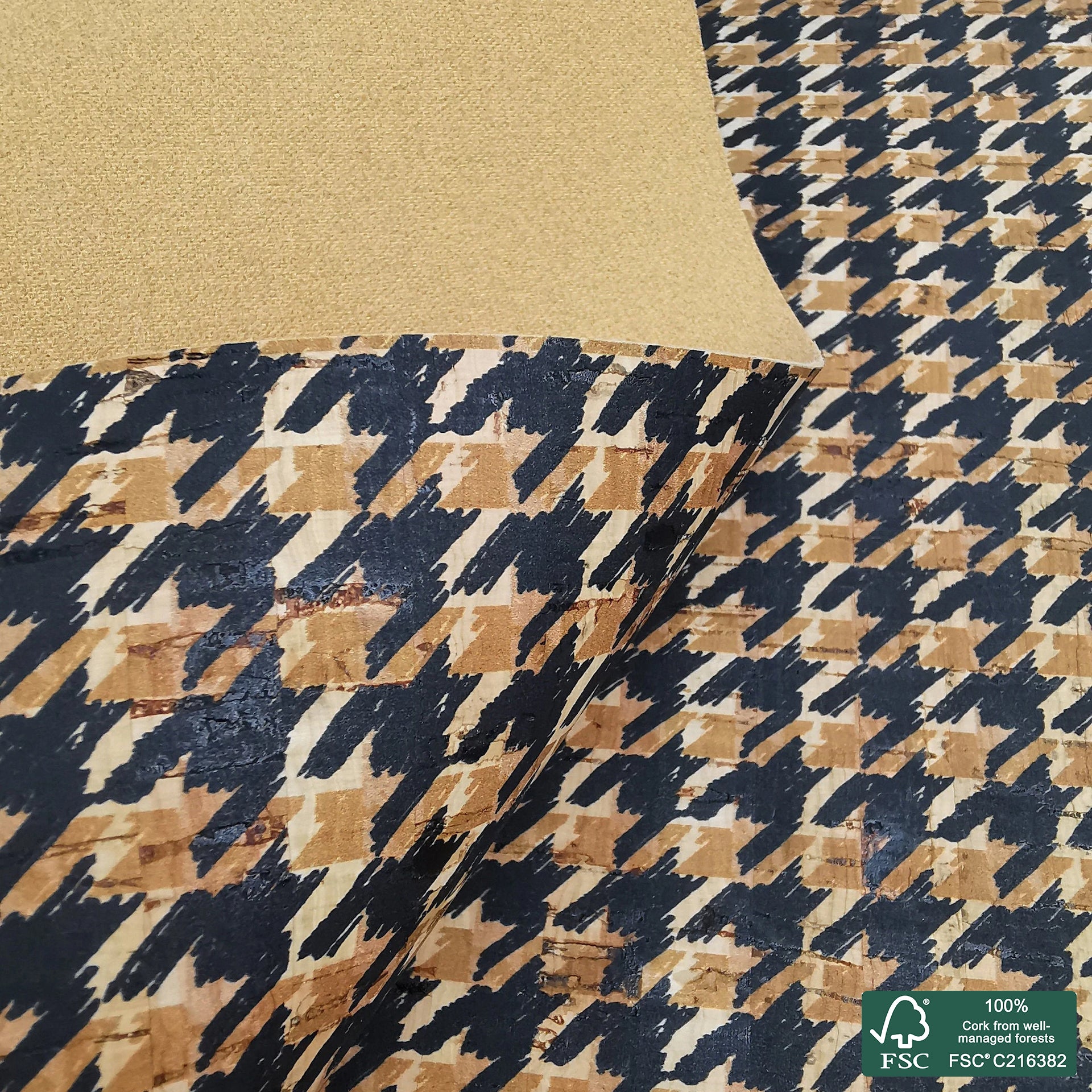 Houndstooth printed pattern on natural cork fabric (339)