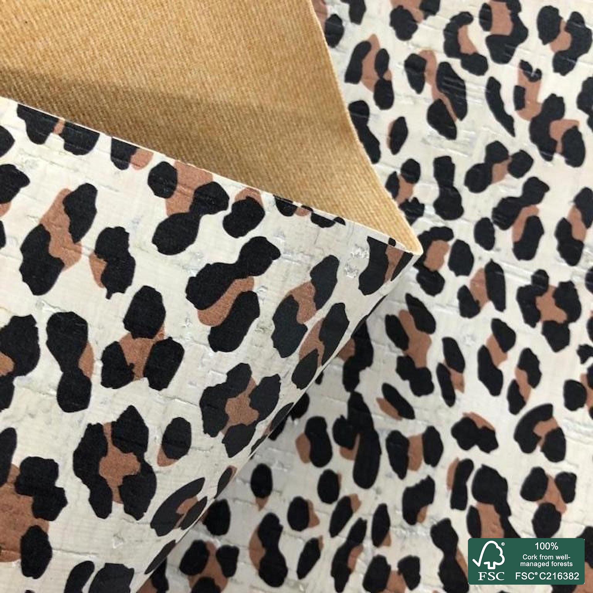 Leopard printed pattern on white cork fabric (535)