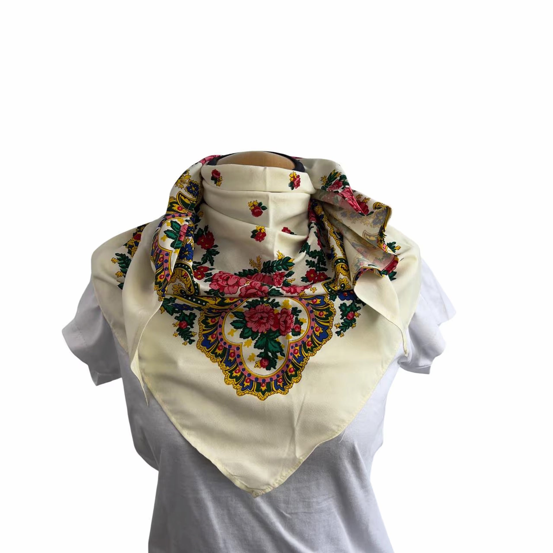 Pashmina folklórica portuguesa en beige