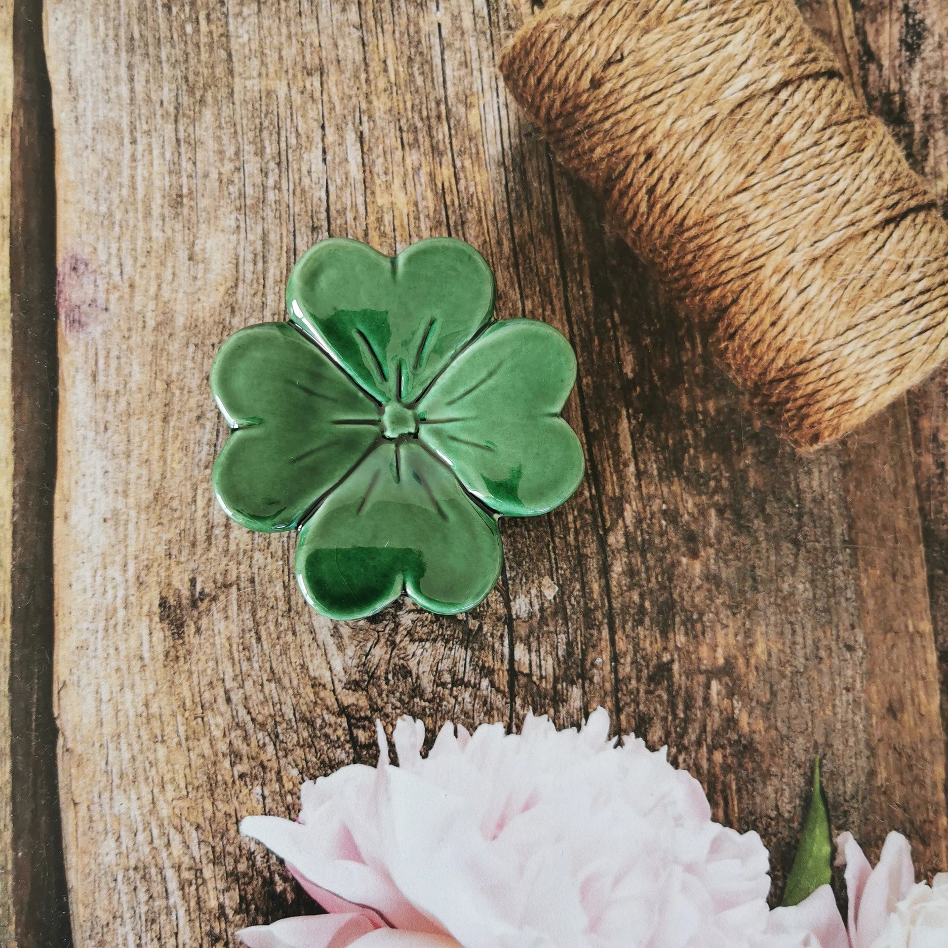 Green 4 leafs ceramic clover
