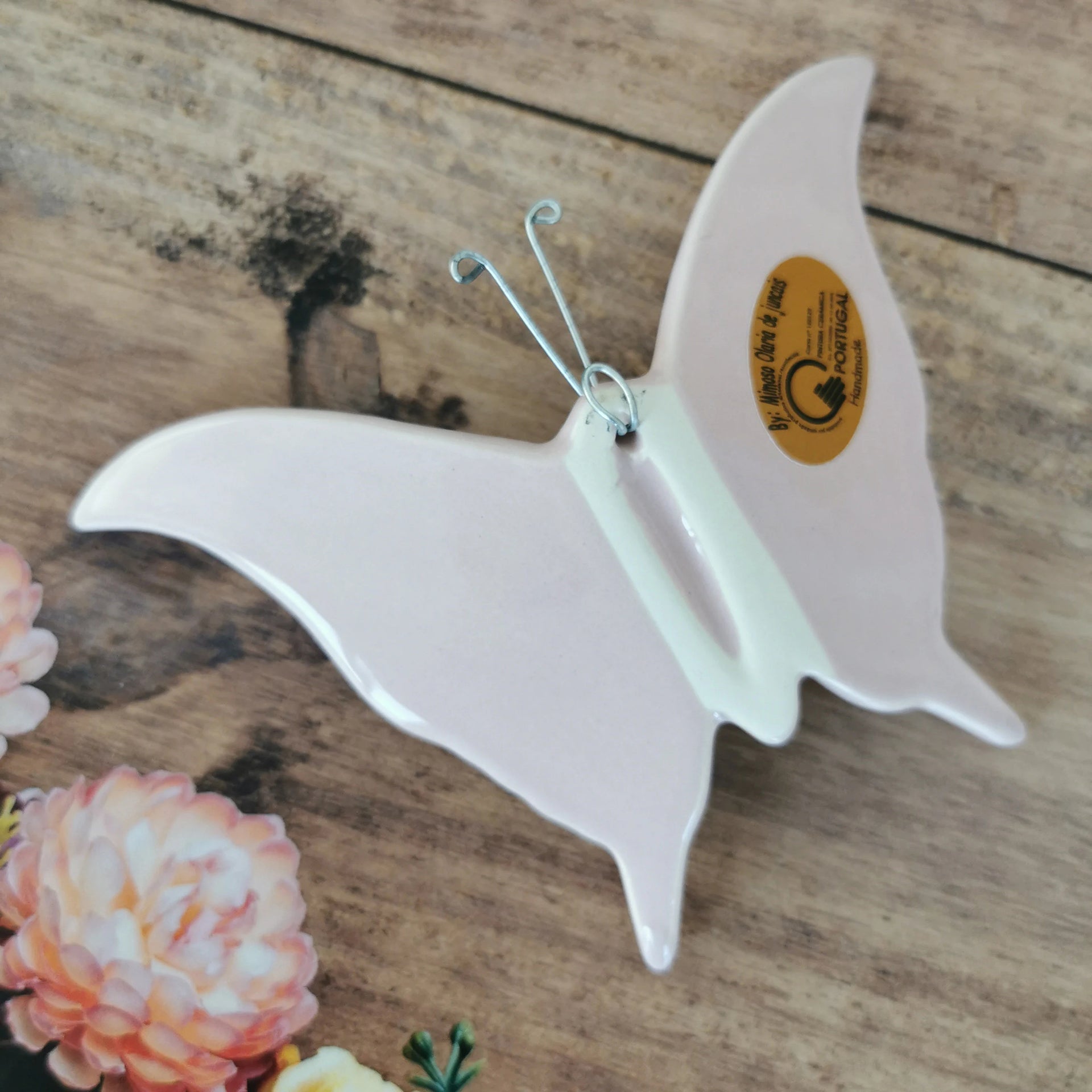 Ceramic small butterfly pink color