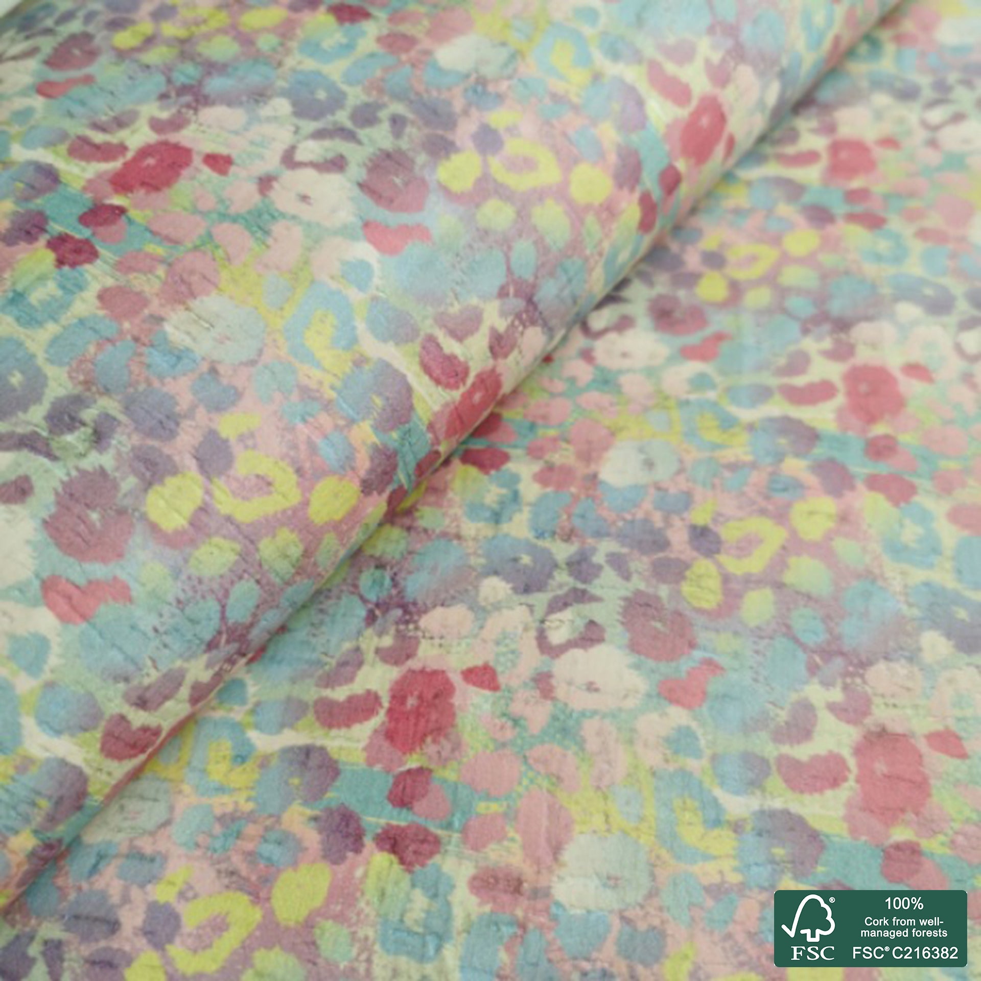 Leopard printed pattern on white cork fabric (175)