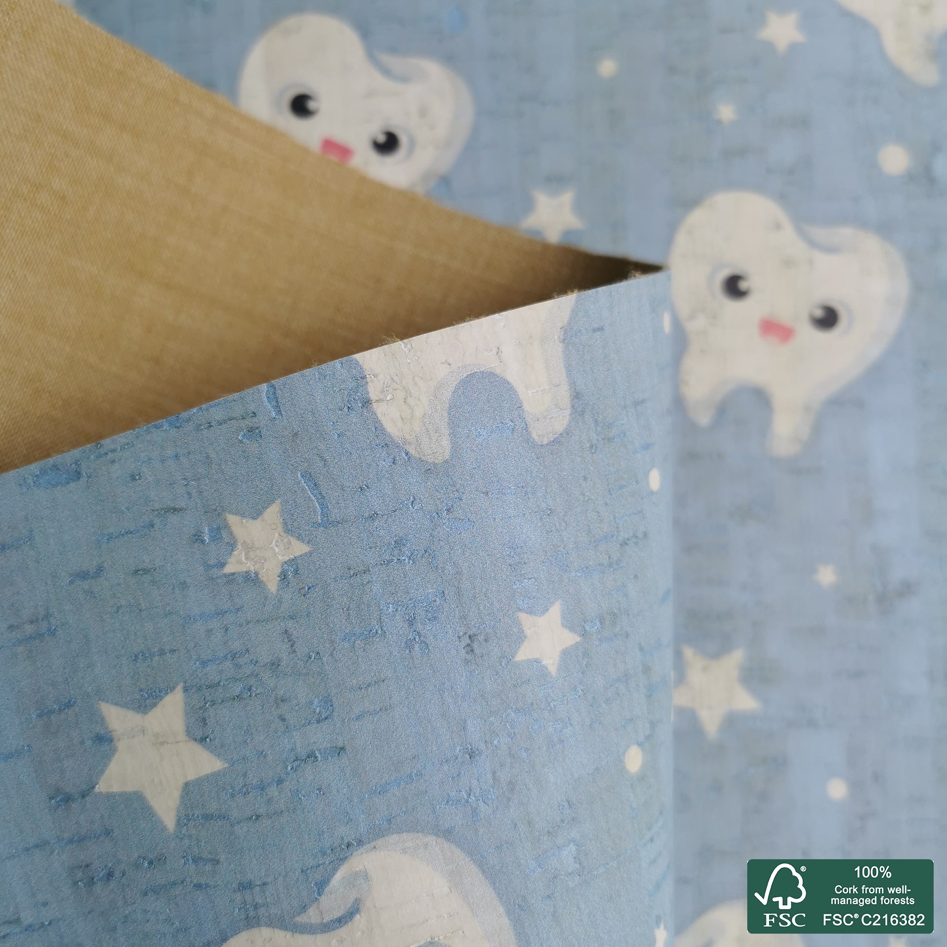 Teethes printed pattern on white cork fabric (188)