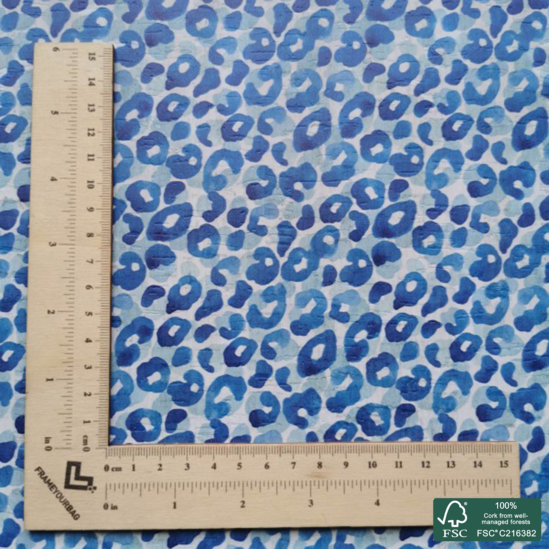 Leopard printed pattern on white cork fabric (218)
