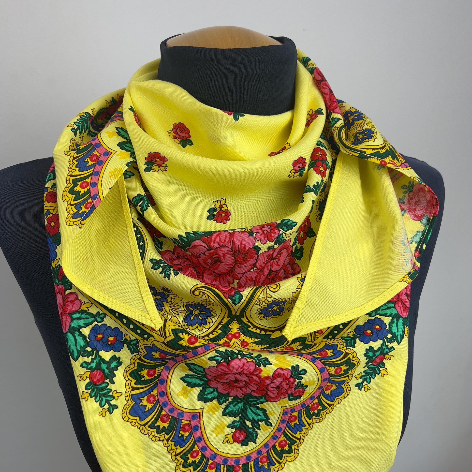 Portuguese Folk Pashmina