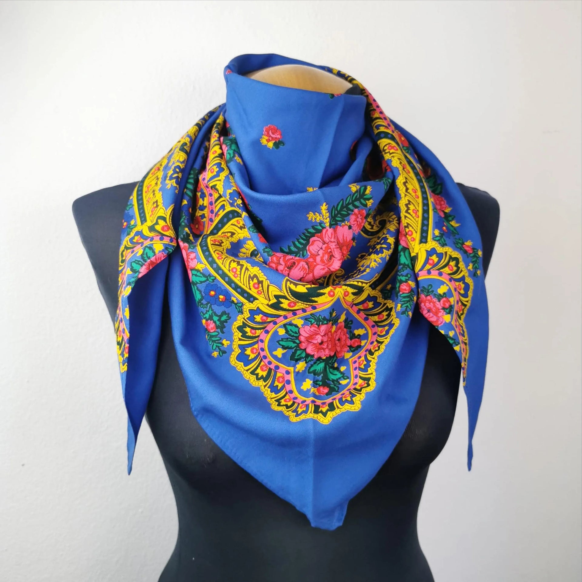 Portuguese Folk Pashmina