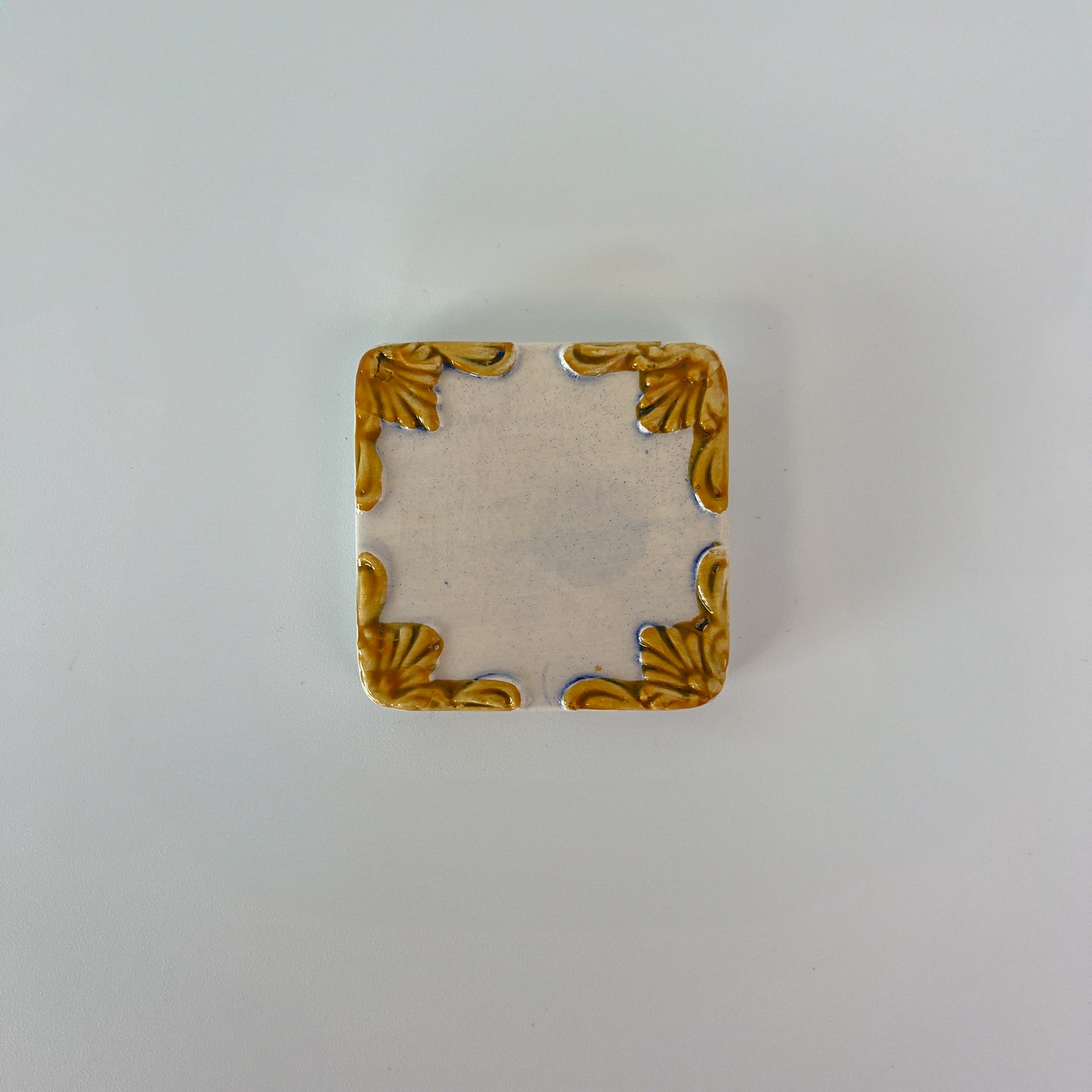 Ceramic door number and letter tile