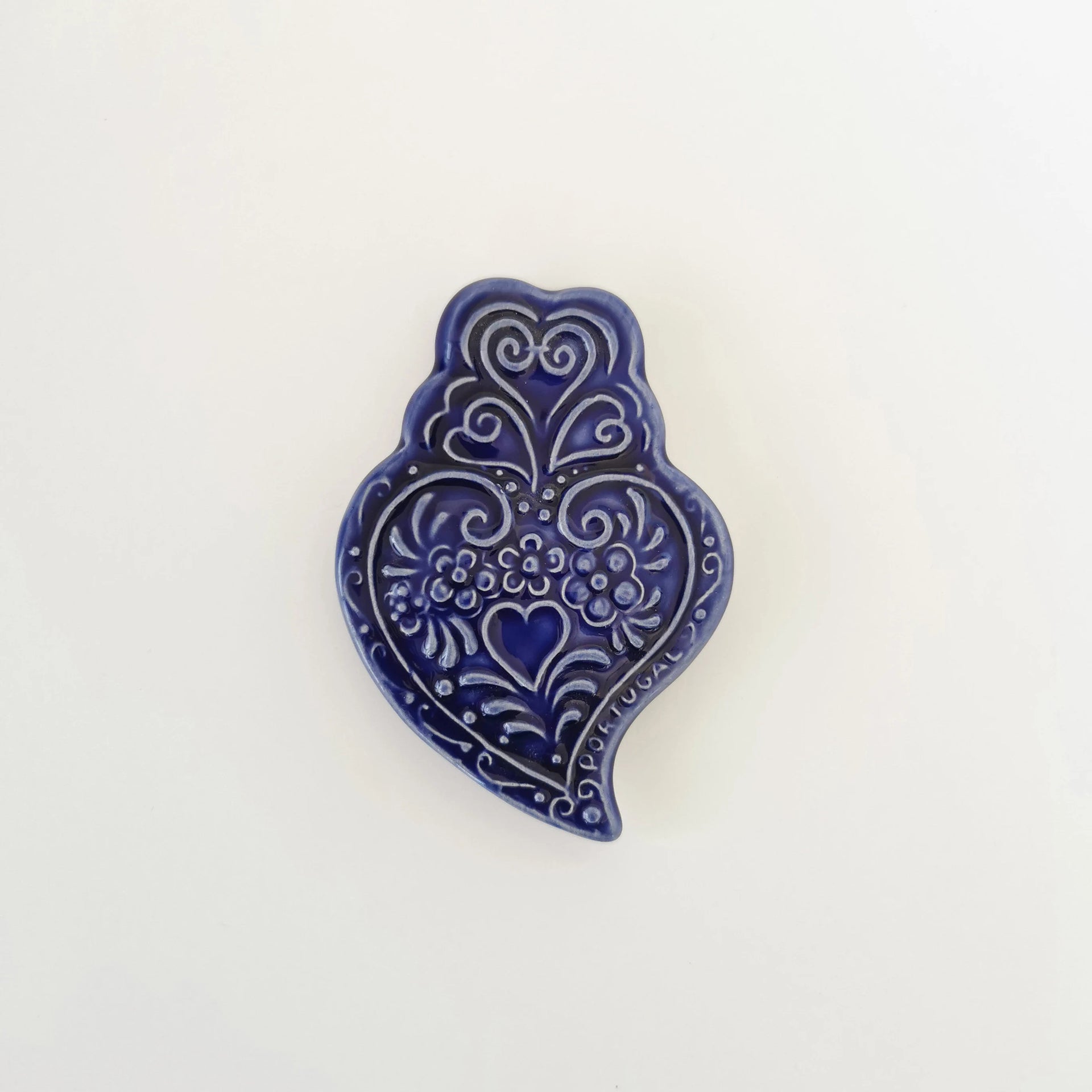 Ceramic Viana do Castelo heart with magnet