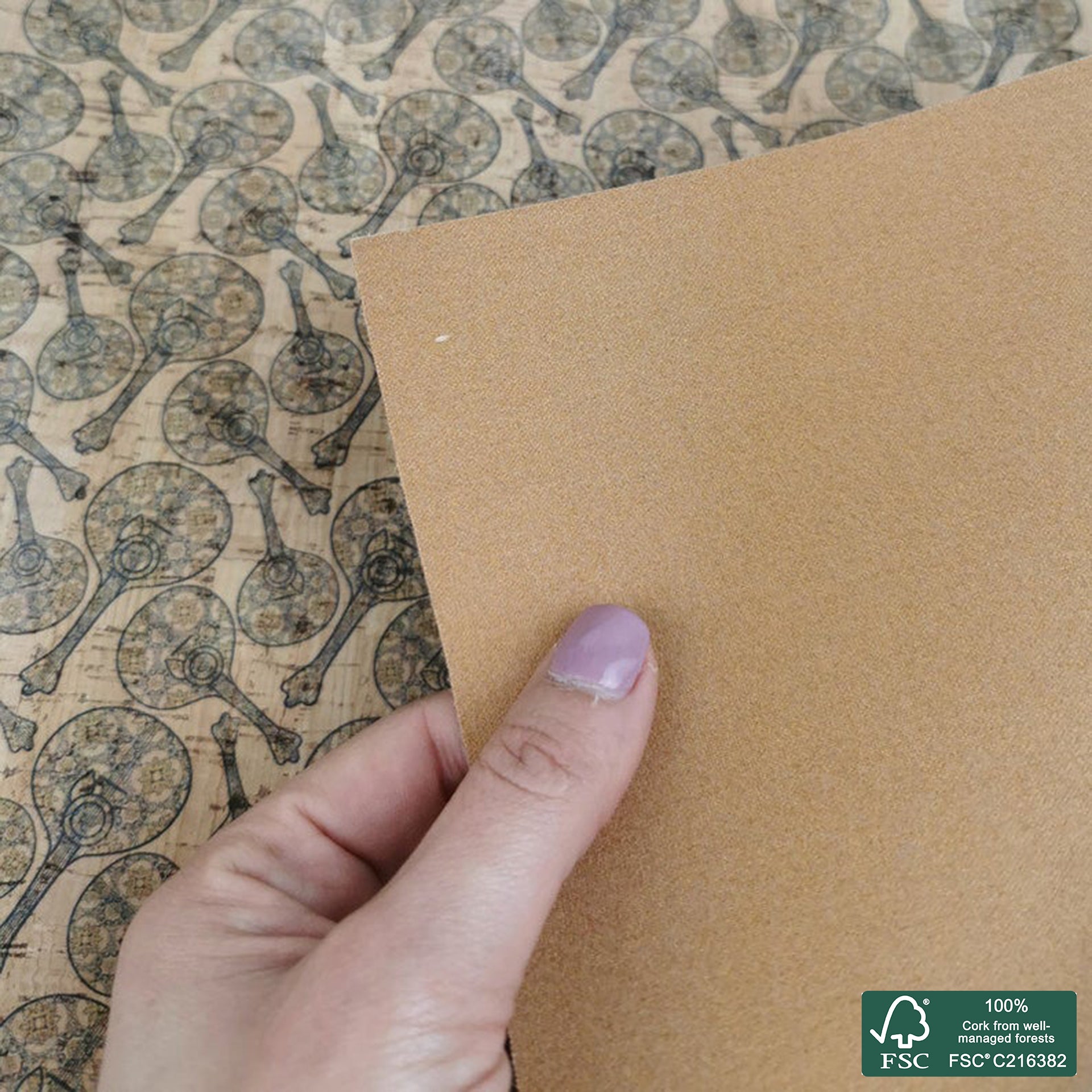 Guitar printed pattern on natural cork fabric (28)